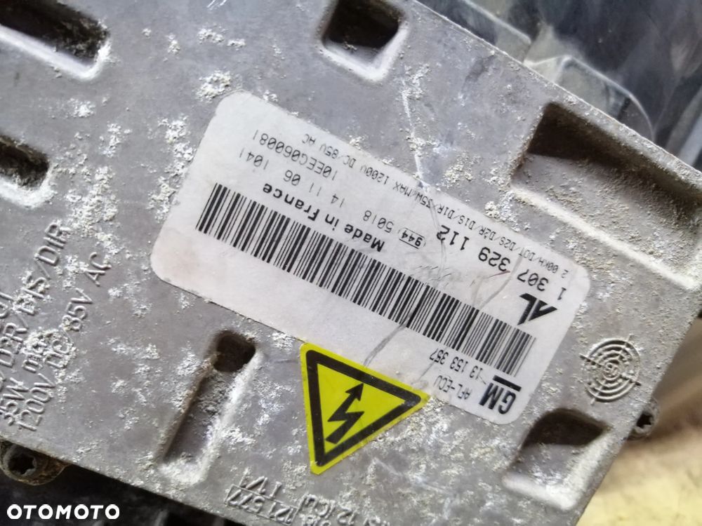 Opel Zafira B komplet lamp przednich Xenon 13252471RH 13252470LH EU - 18