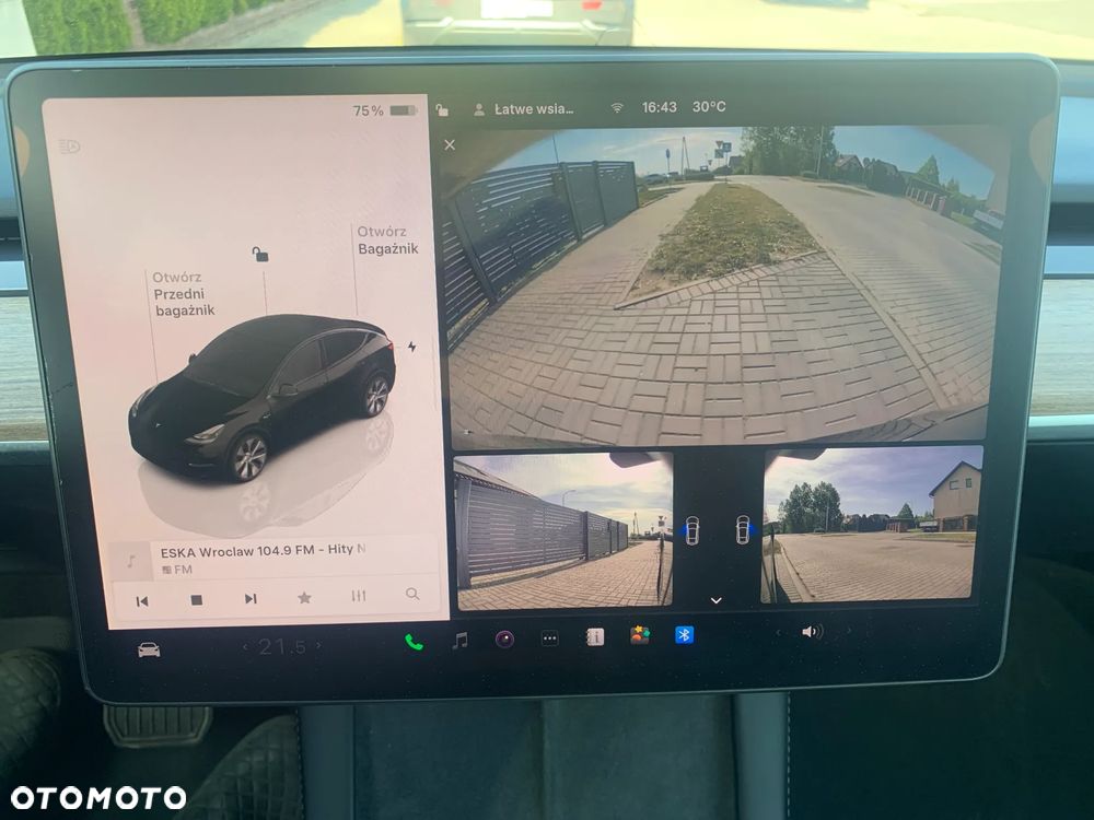 Tesla Model Y Long Range Dual Motor AWD - 36