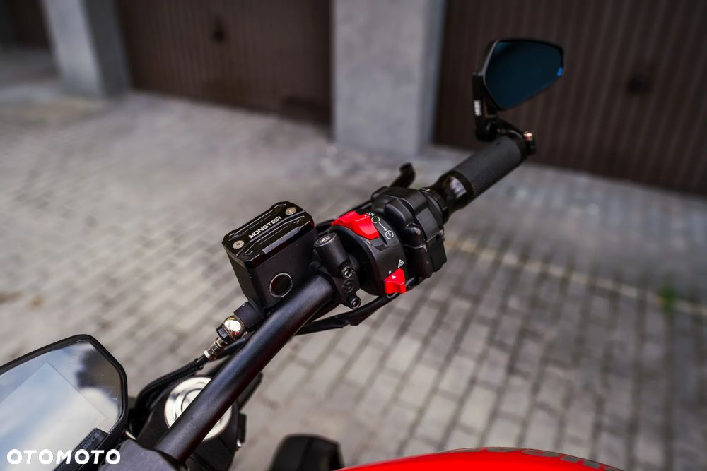 Ducati Monster - 14