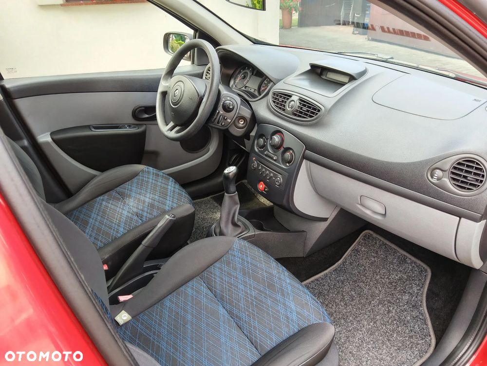 Renault Clio 1.2 16V Expression - 8