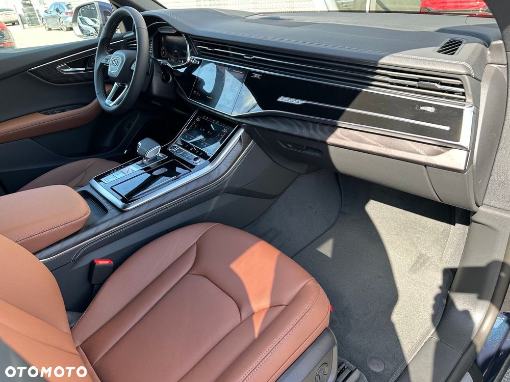Audi Q8 - 25