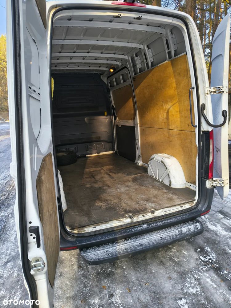 Mercedes-Benz Sprinter - 8