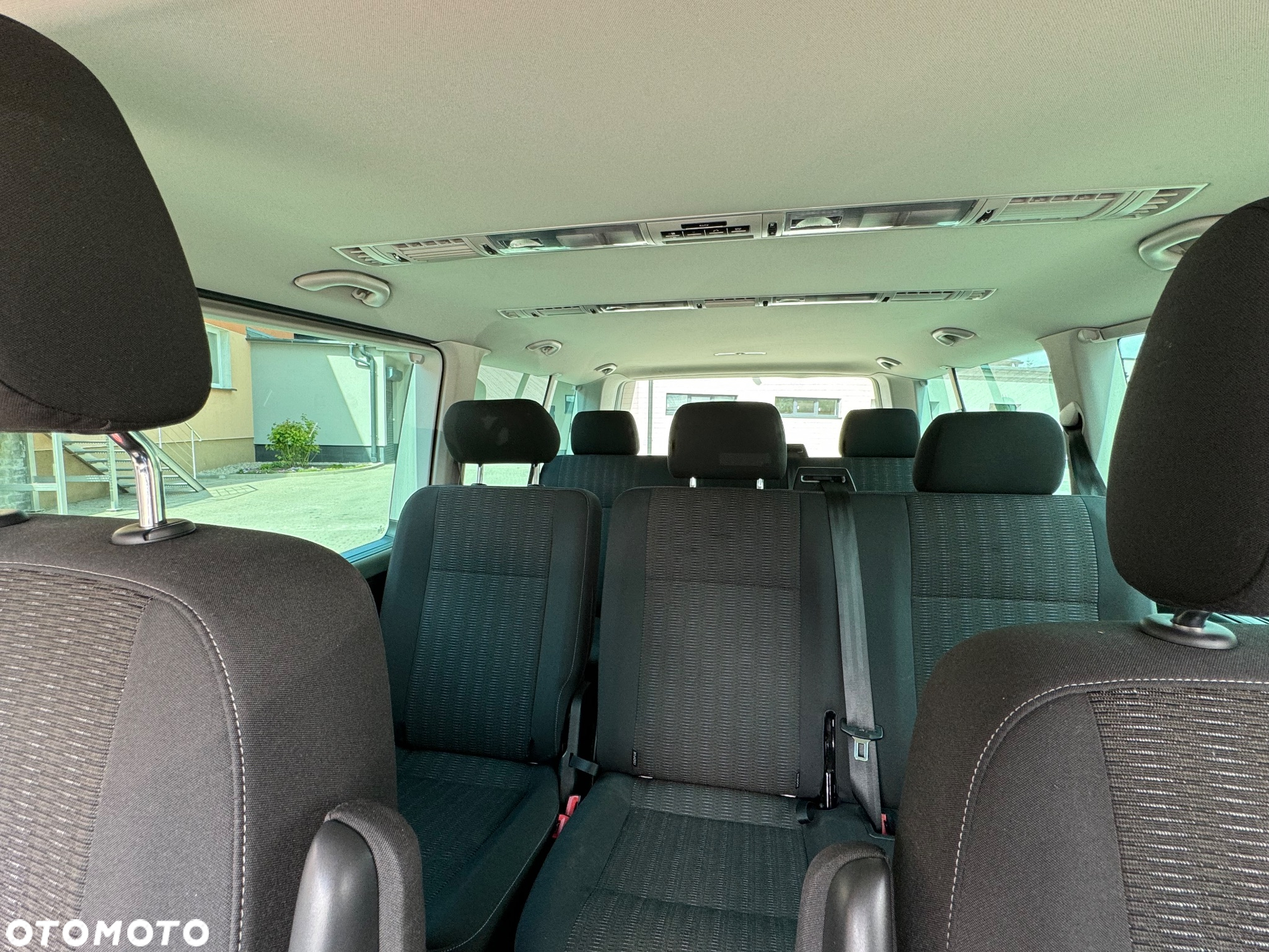 Volkswagen Caravelle 2.0 TDI L2 Comfortline - 12