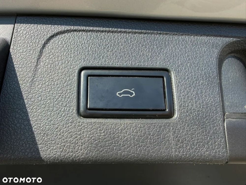 Volkswagen Passat - 28