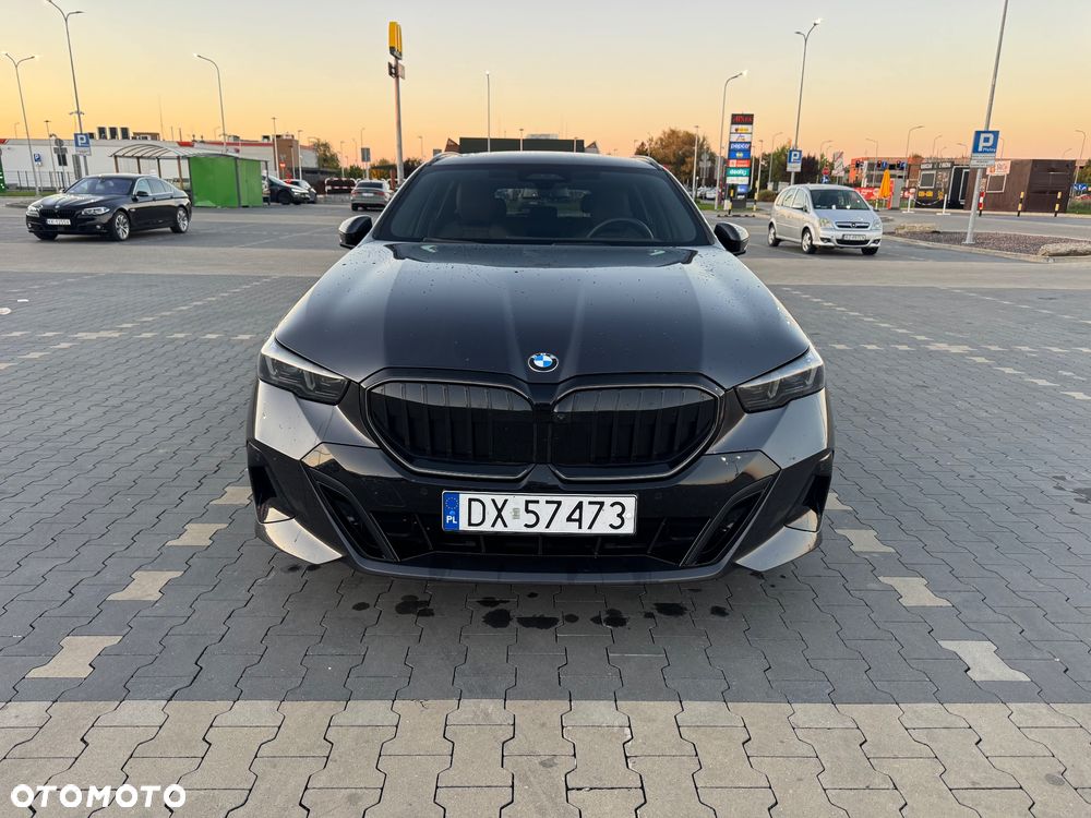 BMW 5 Series 2025 photo 3