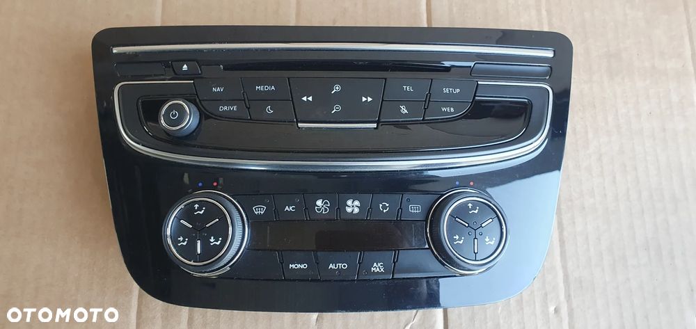 Panel radia nawiewu powietrza klimatyzacji Peugeot 508 I Lift - 5