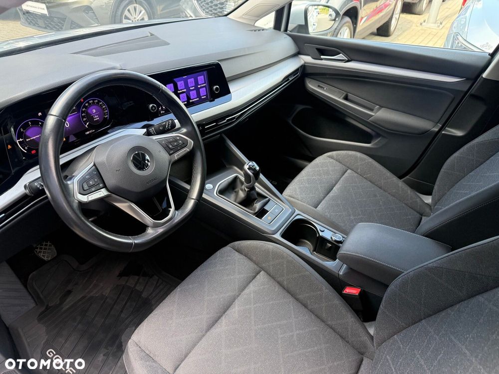 Volkswagen Golf - 12
