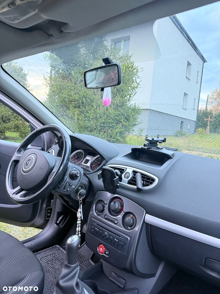 Renault Clio 1.2 16V Alize - 7