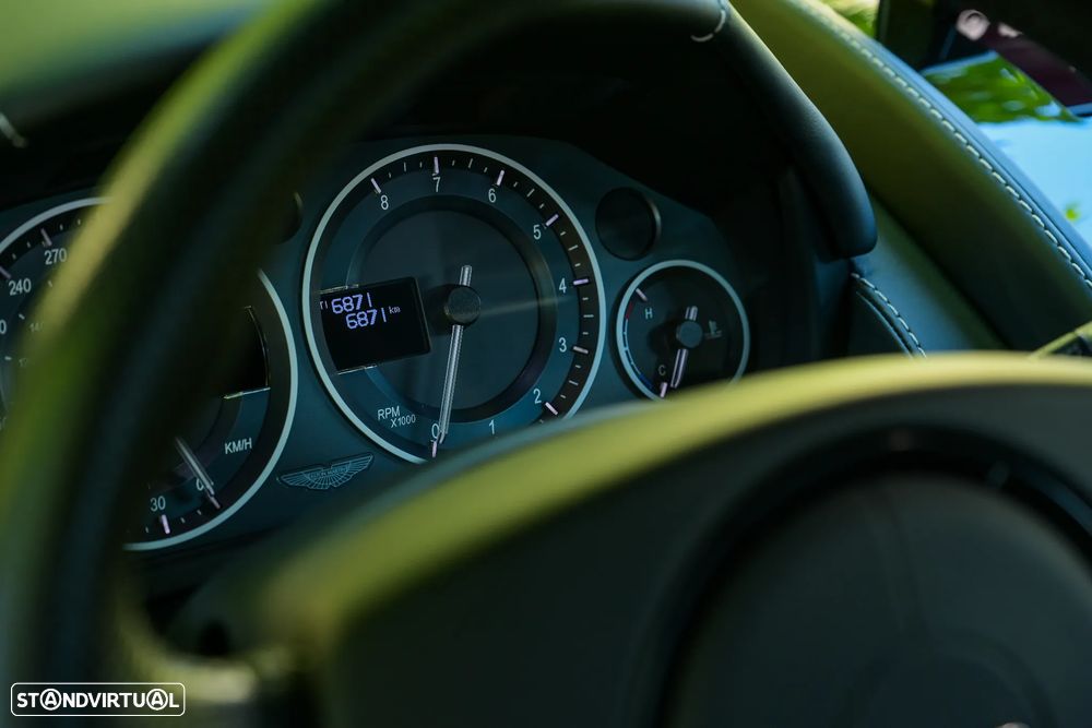 Aston Martin Vantage Roadster V12 S Sportshift 3 - 32