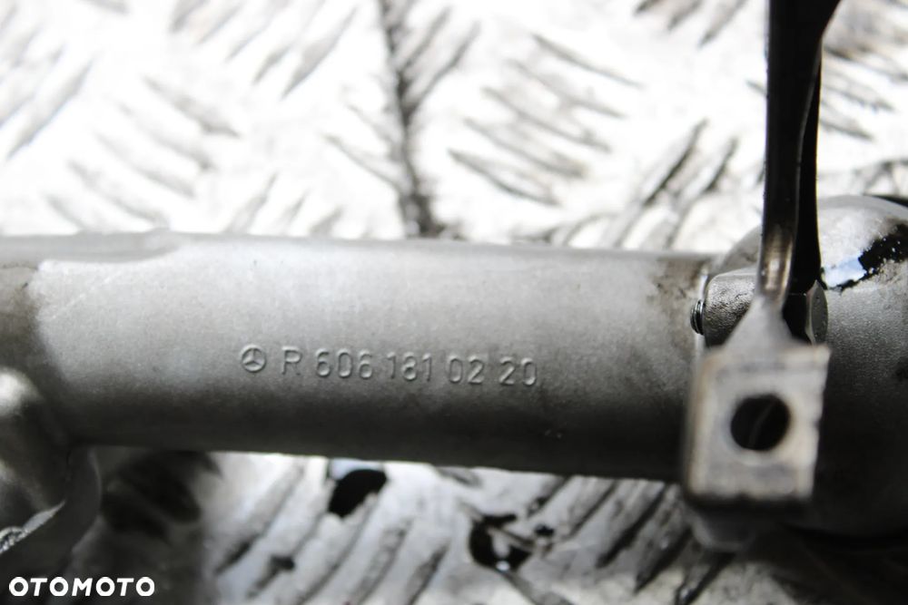 Pompa oleju mercedes w202 w210 3,0 D/TD R6061810220 - 2