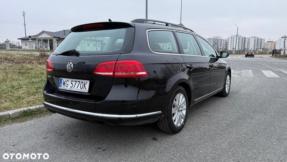 Volkswagen Passat - 25