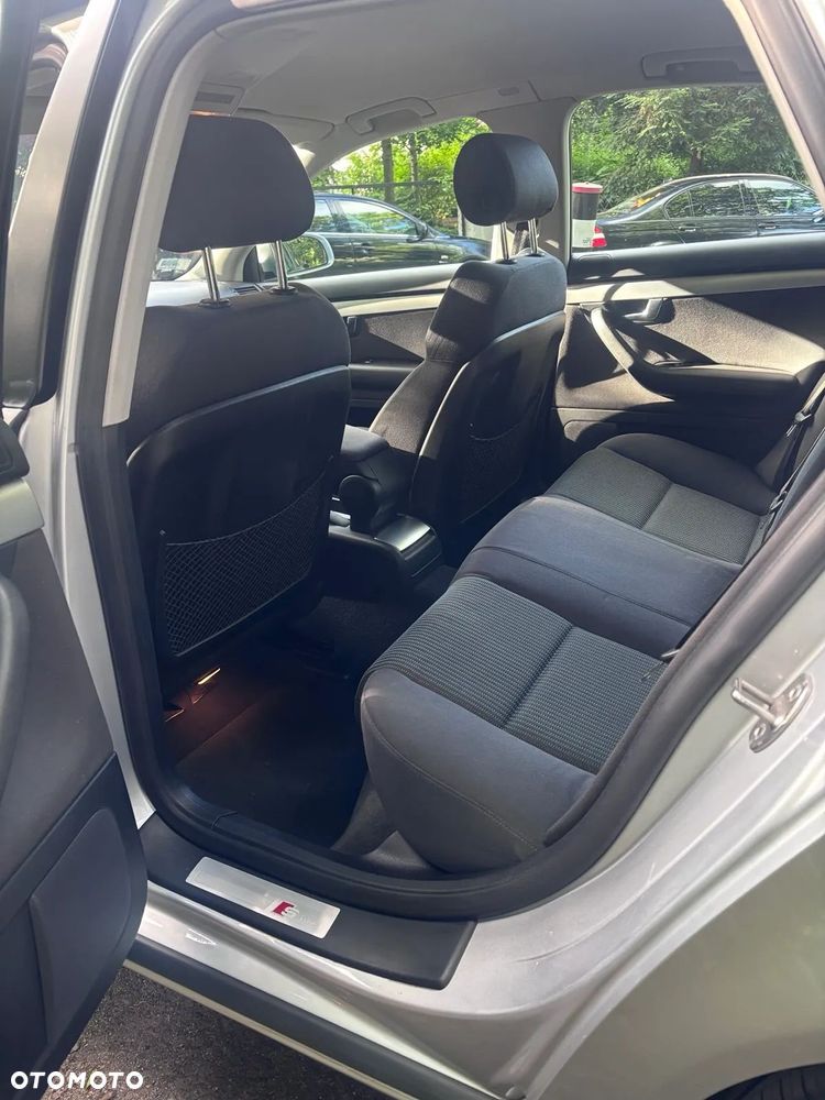 Audi A4 Limousine 2.0 TDI - 10