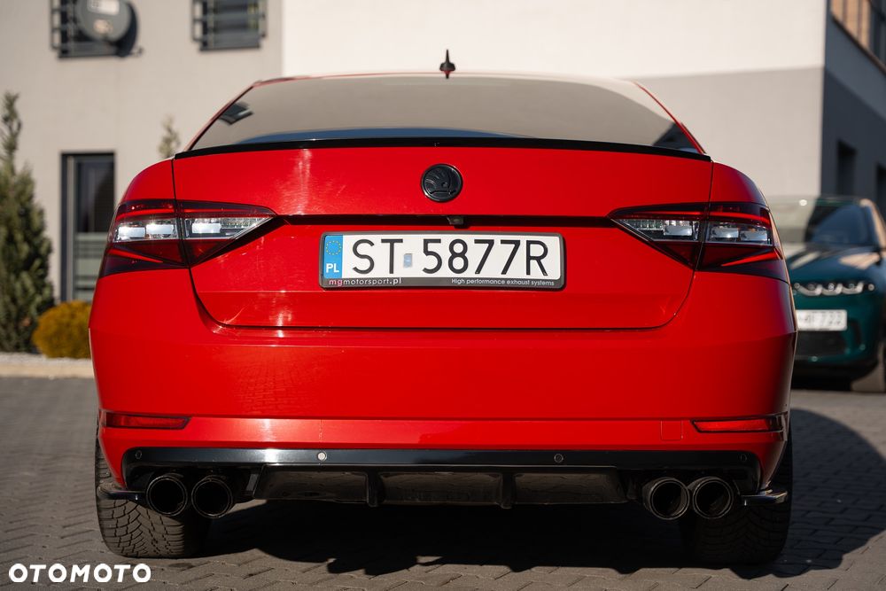 Skoda Superb 2.0 TSI 4x4 Sportline DSG - 19