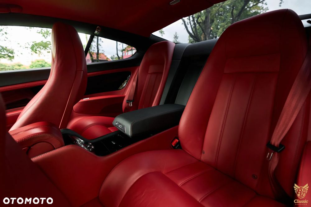 Bentley Continental GT Standard - 29