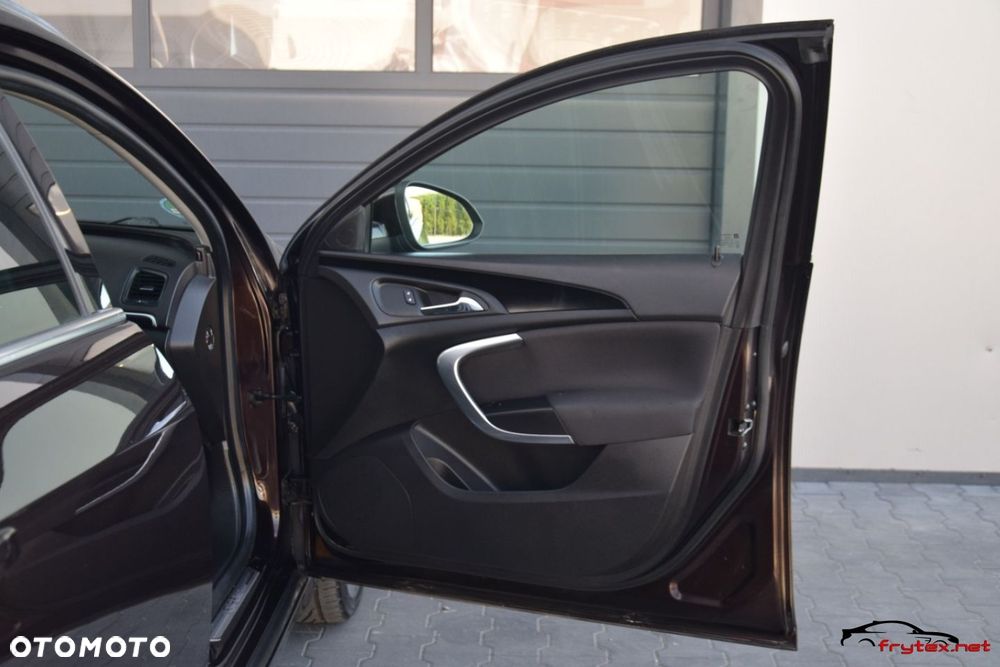 Opel Insignia - 22