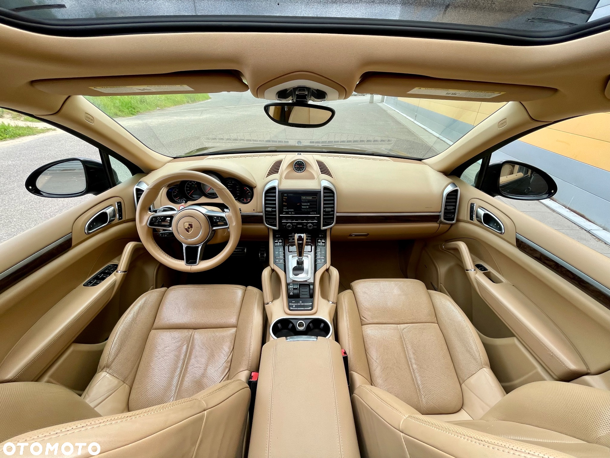Porsche Cayenne S Platinum Edition - 24