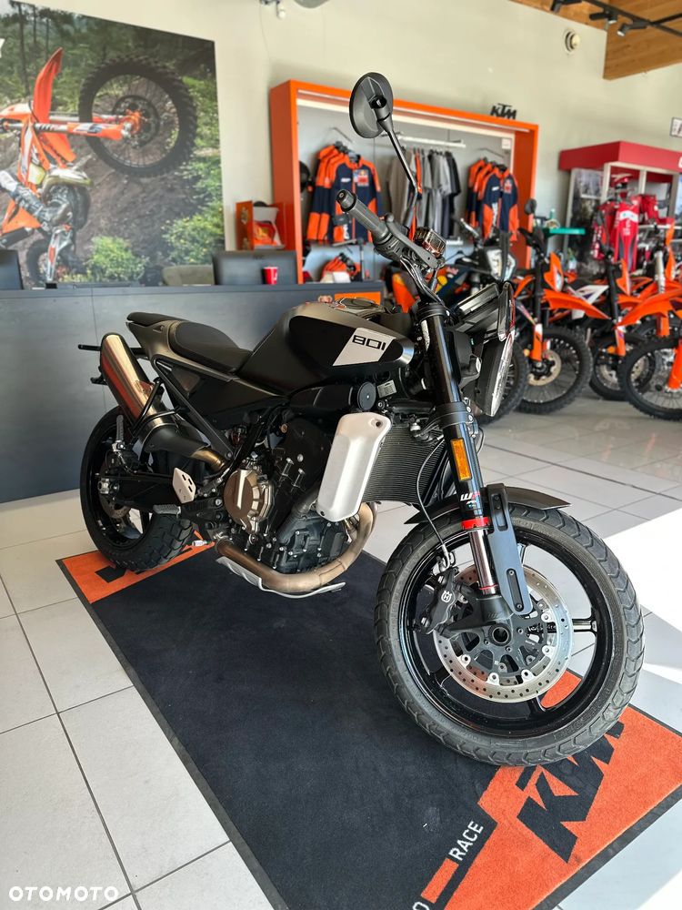 Husqvarna Svartpilen - 3