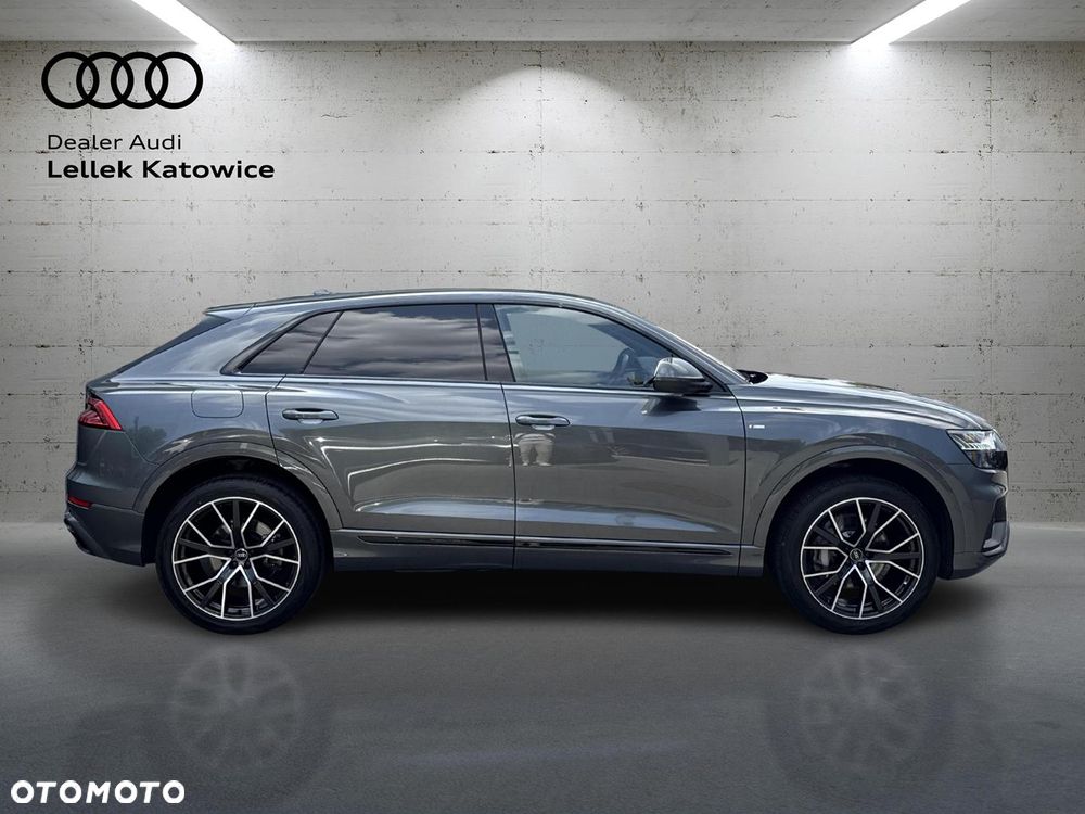Audi Q8 - 7