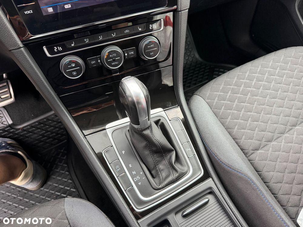 Volkswagen Golf 1.6 TDI SCR DSG Join - 18