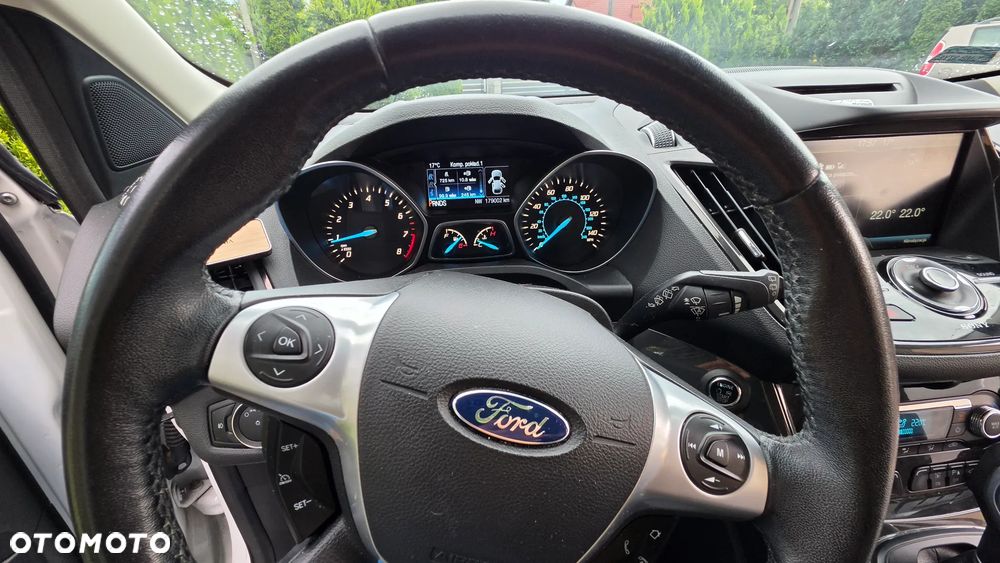 Ford Escape 2.0 EcoBoost AWD Titanium - 31