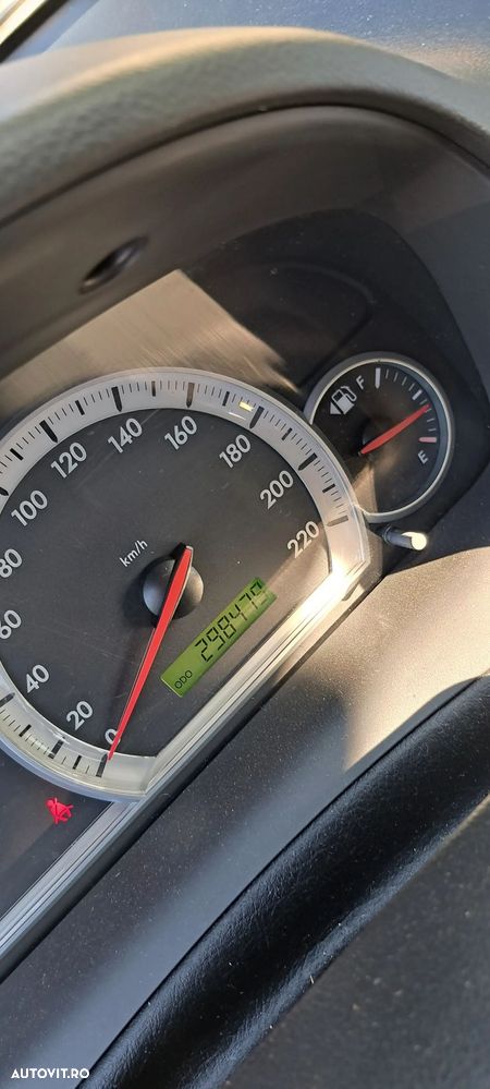 Chevrolet Captiva 2.0 G5 AWD 7 loc. LS - 9