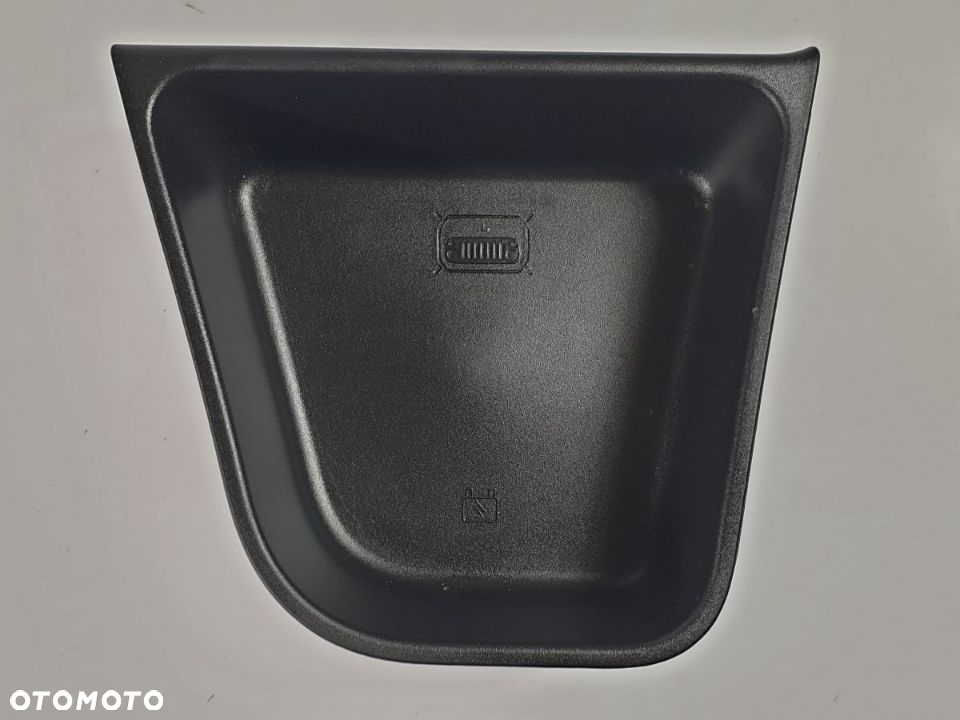 JEEP COMPASS 1.4T od 2018 roku . Boczek Bagażnika Lewy - 16
