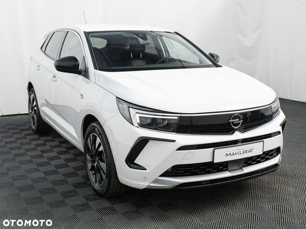 Opel Grandland 1.2 T Business Edition S&S - 4