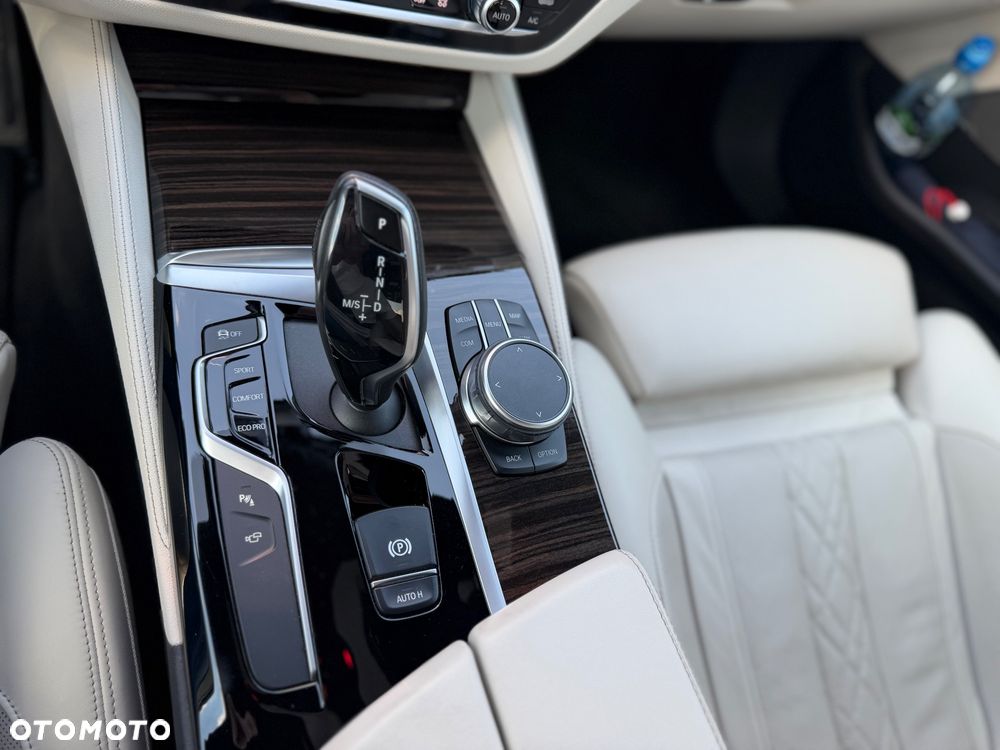 BMW Seria 5 530i xDrive M Sport sport - 20