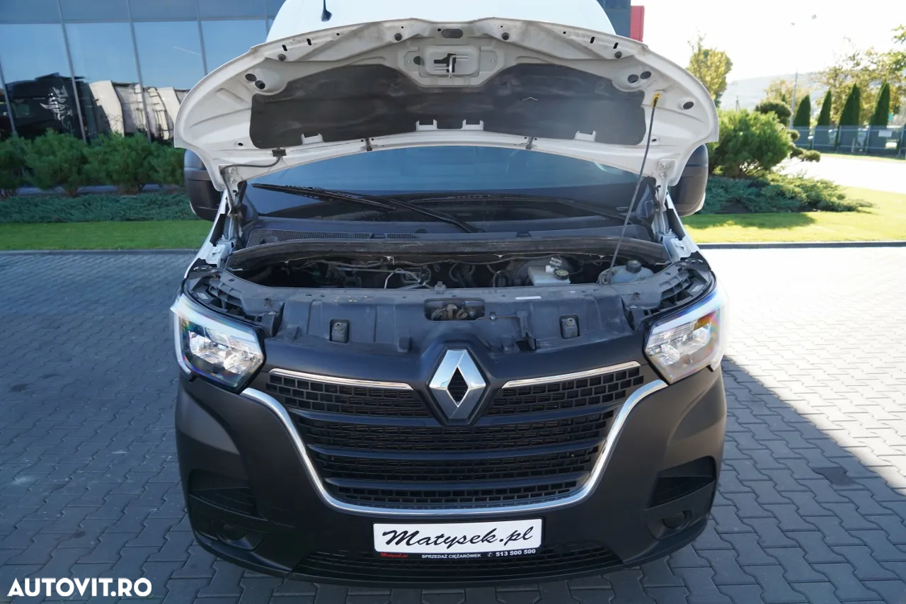 Renault MASTER / BLASZAK / PANEL / MANUAL / CARCASĂ DE REMORCARE / 2022 - 35