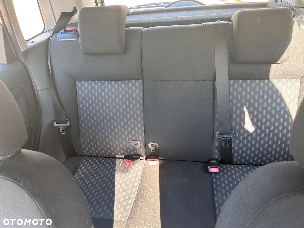 Ford Fiesta 1.4 Ghia - 5