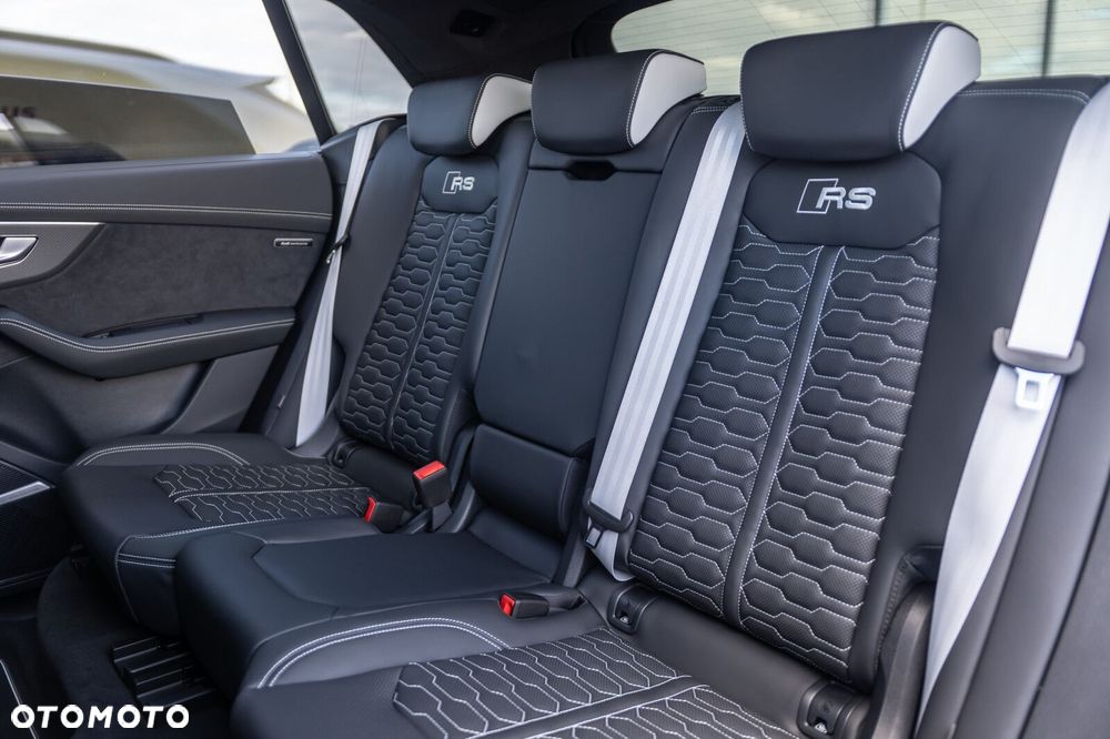 Audi RS Q8 - 12