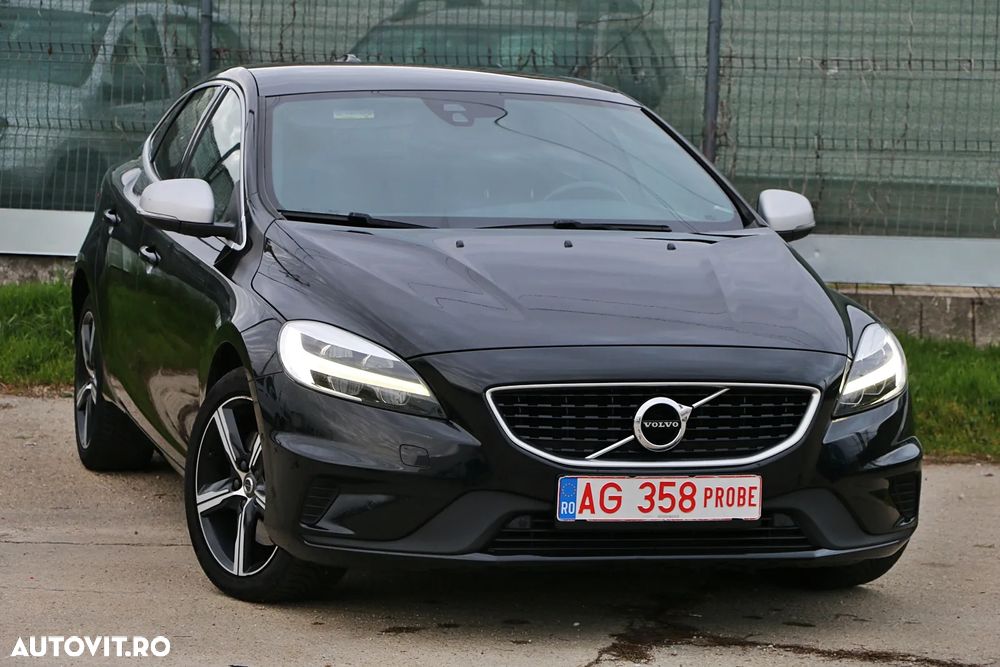 Volvo V40 D3 R-Design - 11