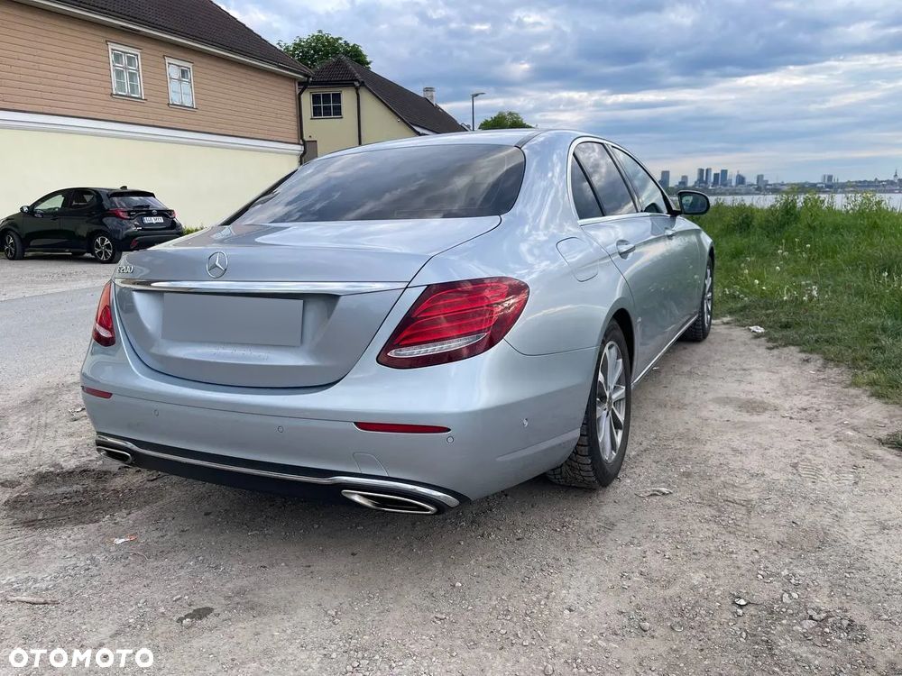 Mercedes-Benz Klasa E - 15