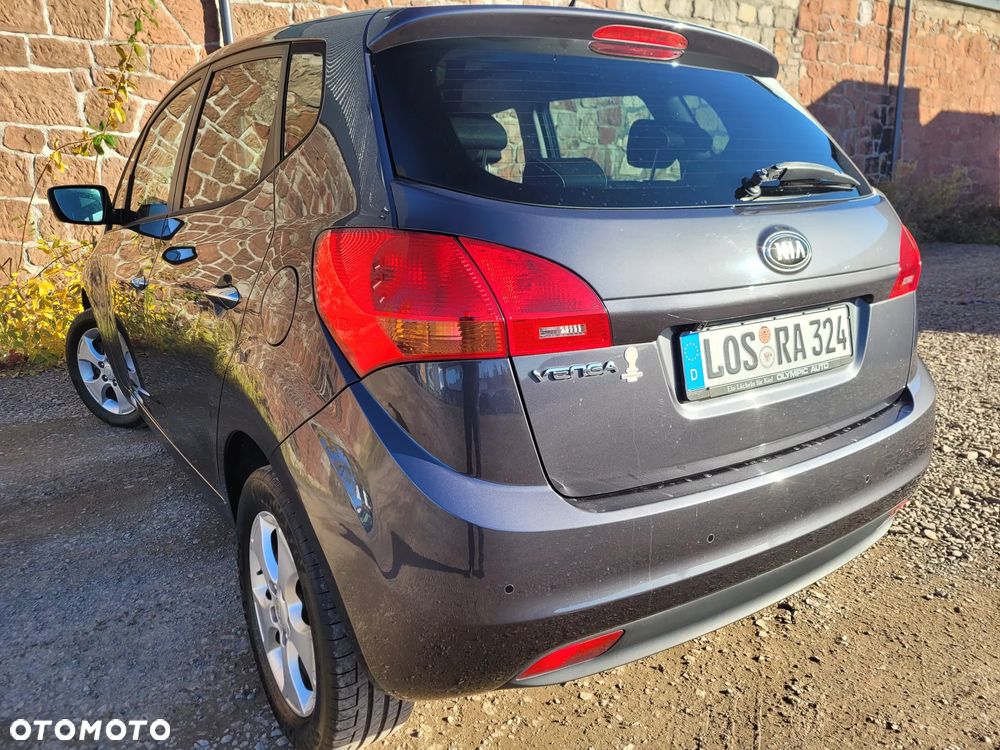 Kia Venga 1.6 CVVT Fifa World Cup Edition - 12