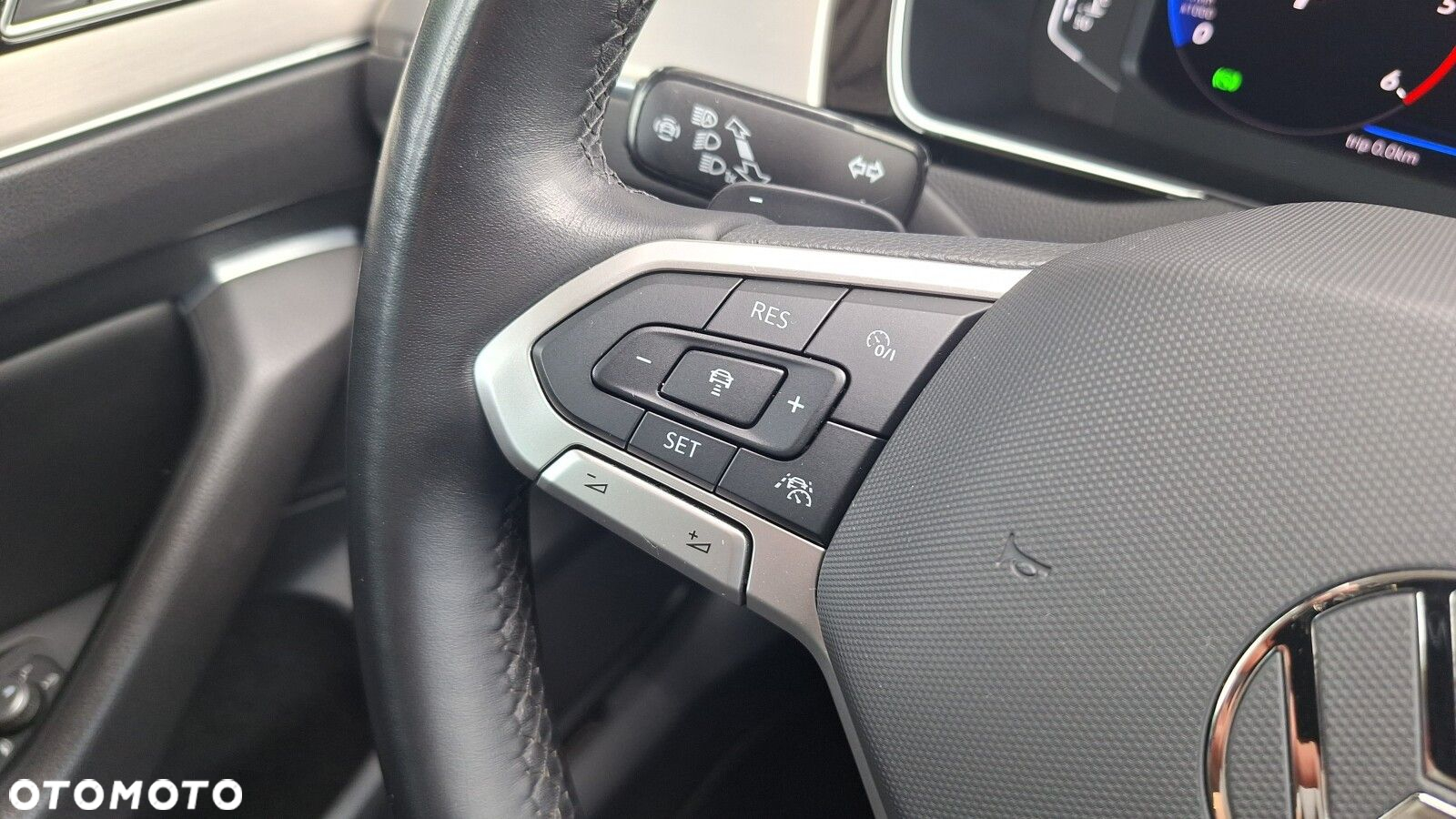 Volkswagen Passat 2.0 TDI EVO Elegance DSG - 18