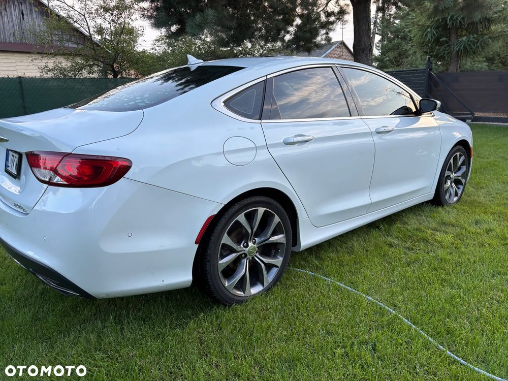Chrysler 200 - 4