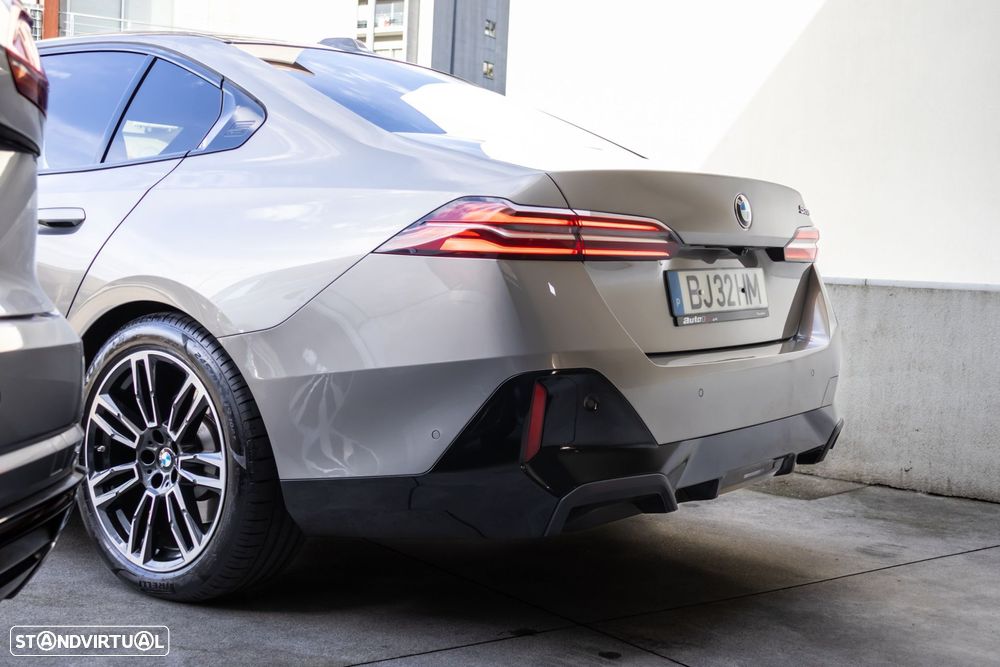 BMW 520 d Pack Desportivo M - 10