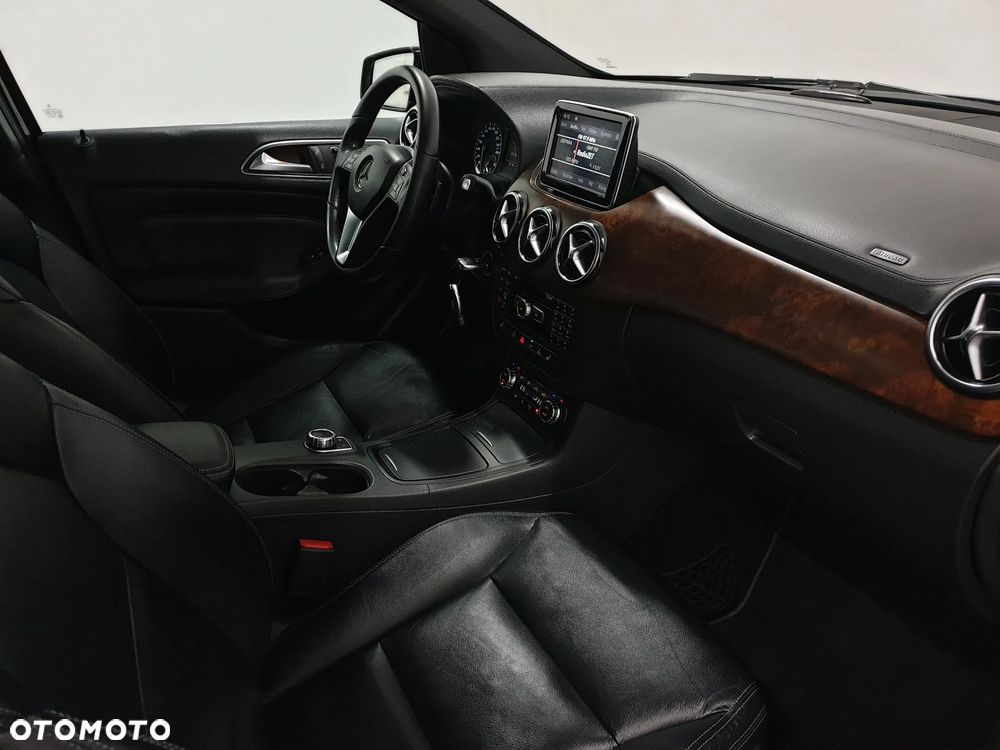 Mercedes-Benz Klasa B 200 CDI (BlueEFFICIENCY) 7G-DCT - 21