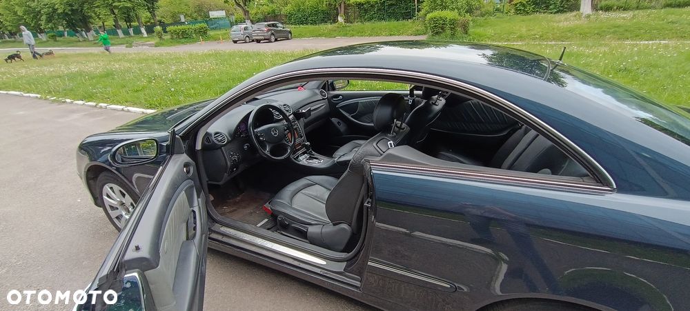Mercedes-Benz CLK - 13