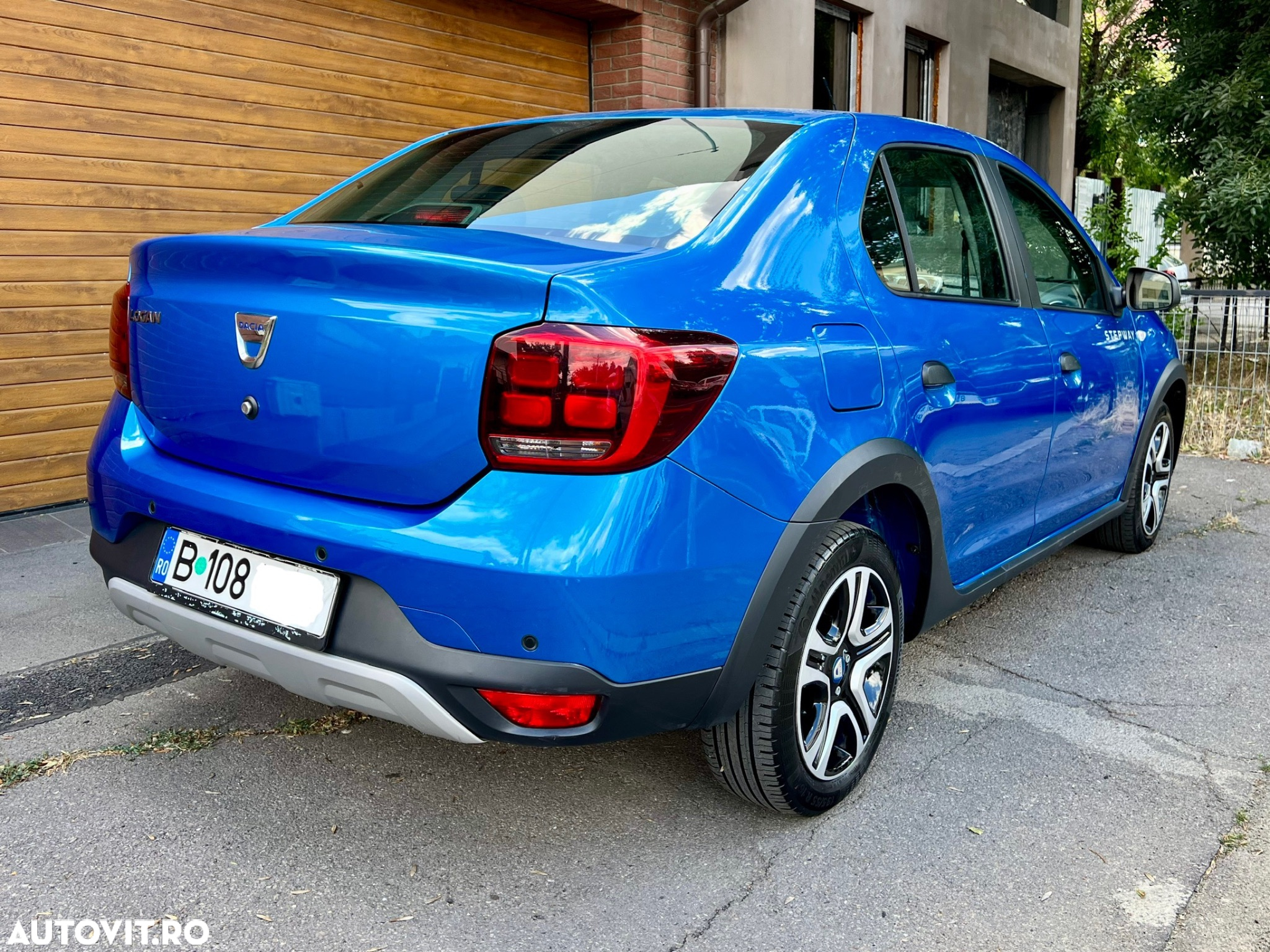 Dacia Logan Stepway TCe 100 GPL - 3