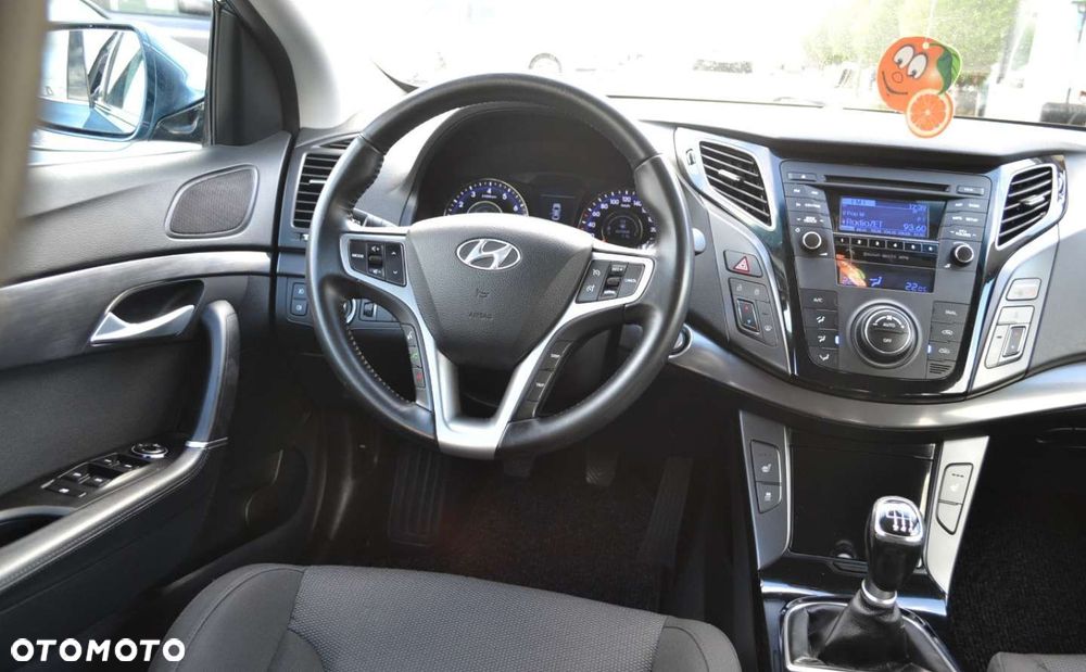 Hyundai i40 i40cw 1.6 Fifa World Cup Edition - 5