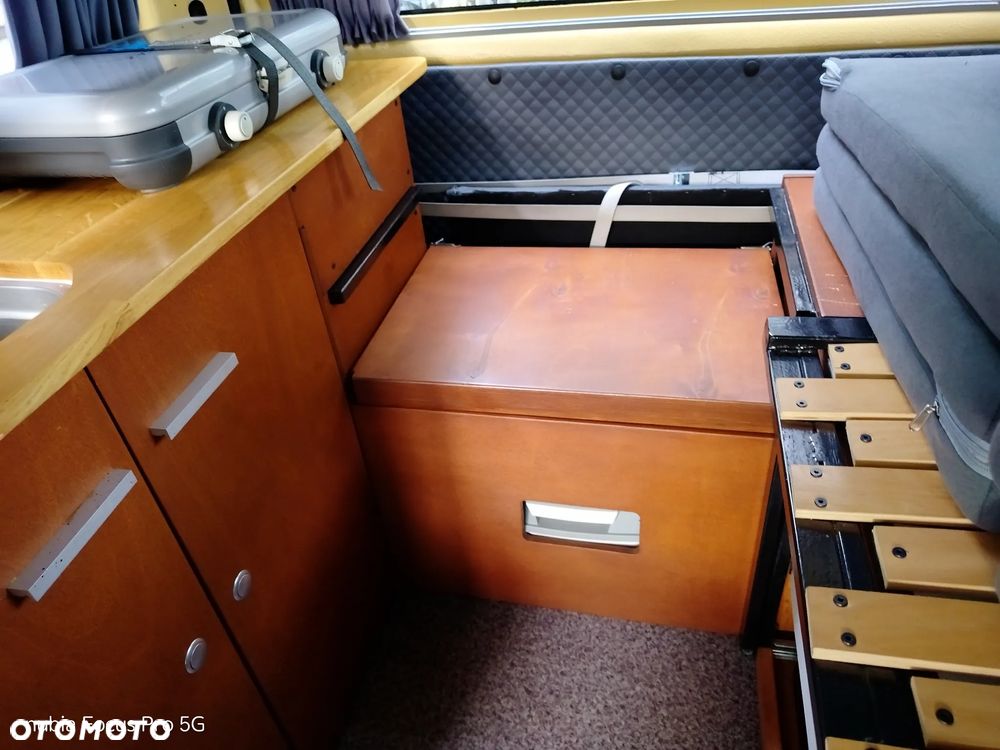Volkswagen Transporter - 12