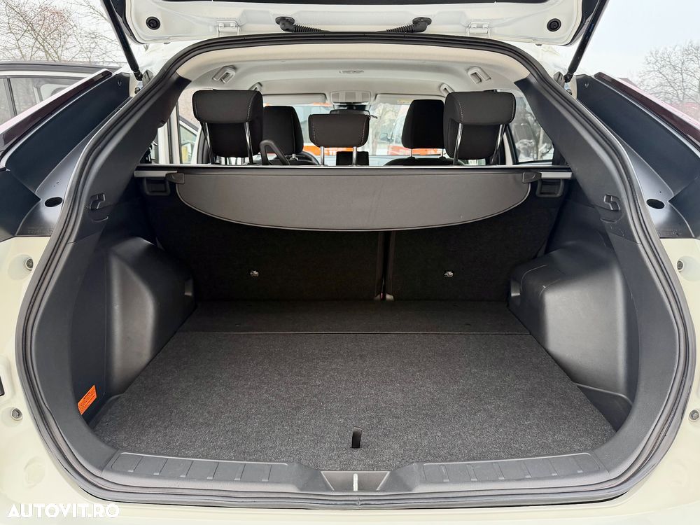 Mitsubishi Eclipse-Cross PHEV Intense+ - 24