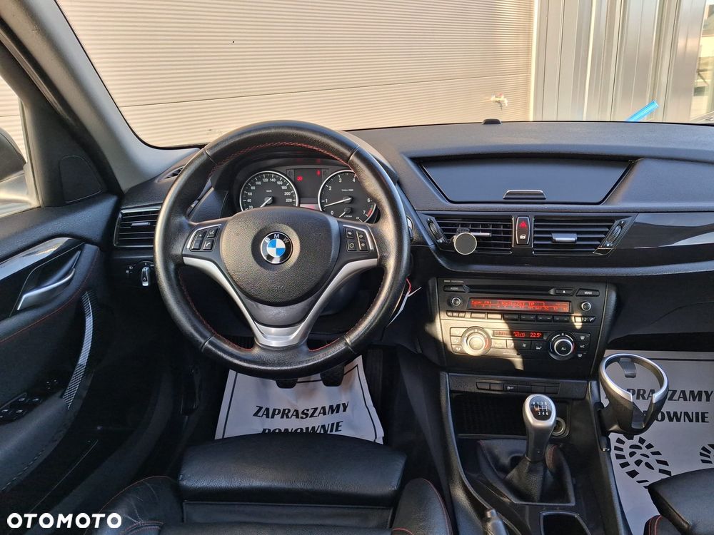 BMW X1 sDrive18i Sport Line - 23