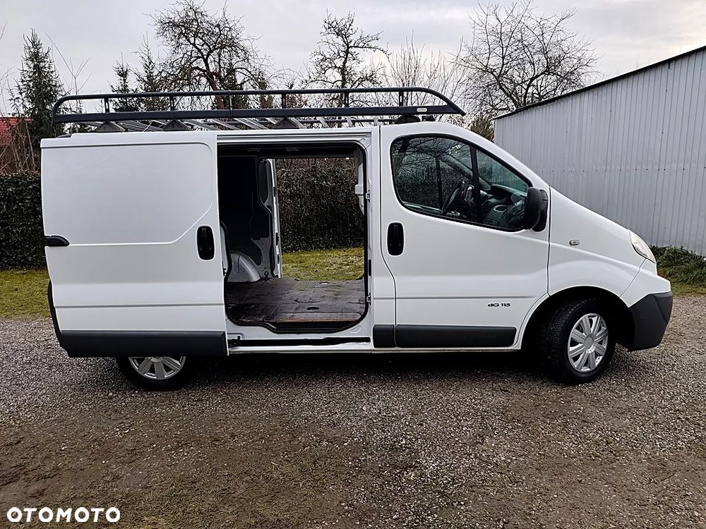 Renault Trafic - 18