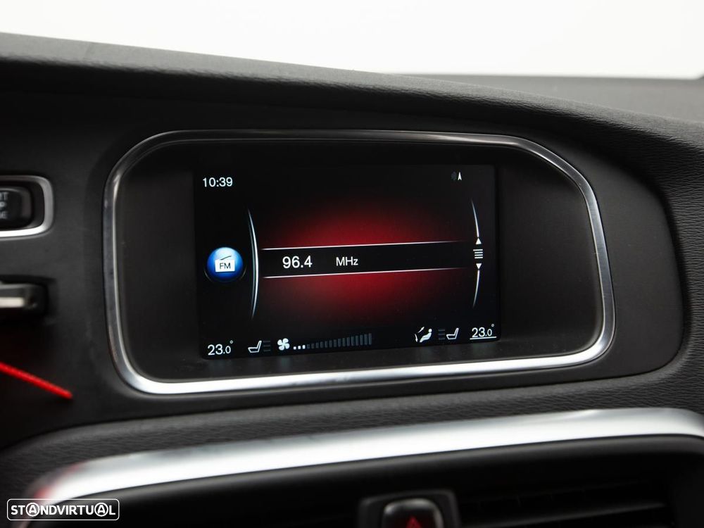 Volvo V40 2.0 D2 R-Design - 20