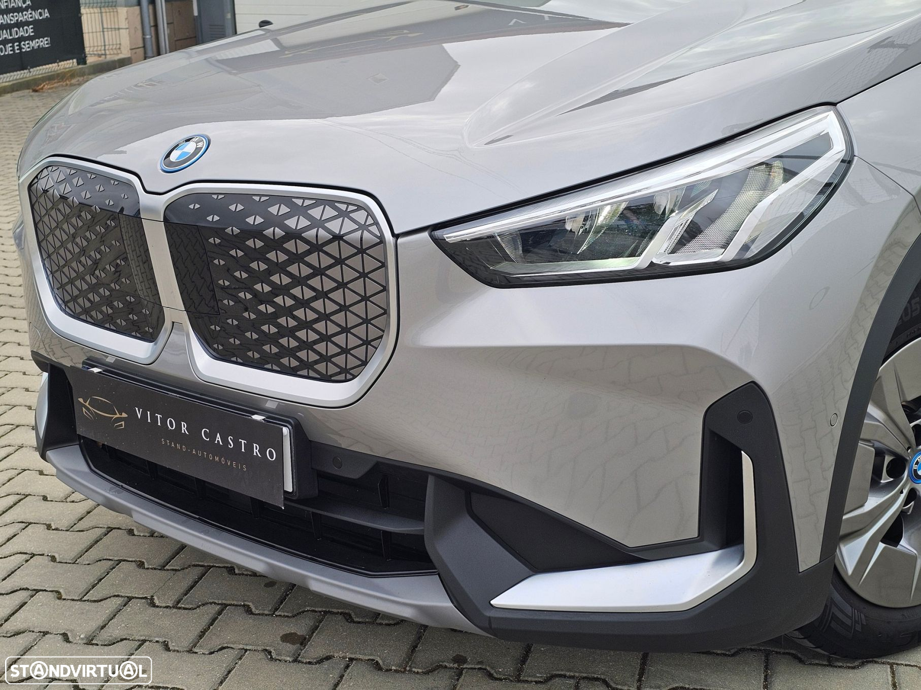 BMW iX1 eDrive20 - 9