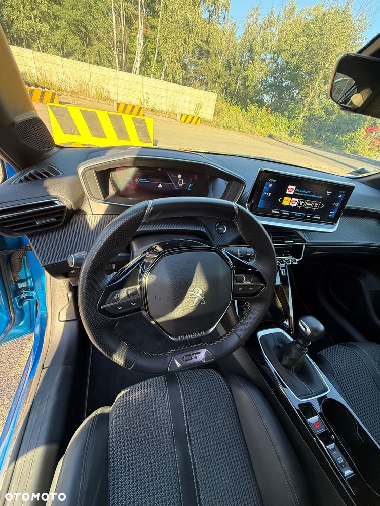 Peugeot 208 PureTech 100 GT Pack - 31