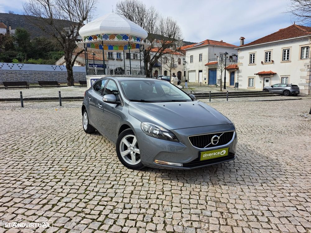 Volvo V40 D2 Kinetic - 2