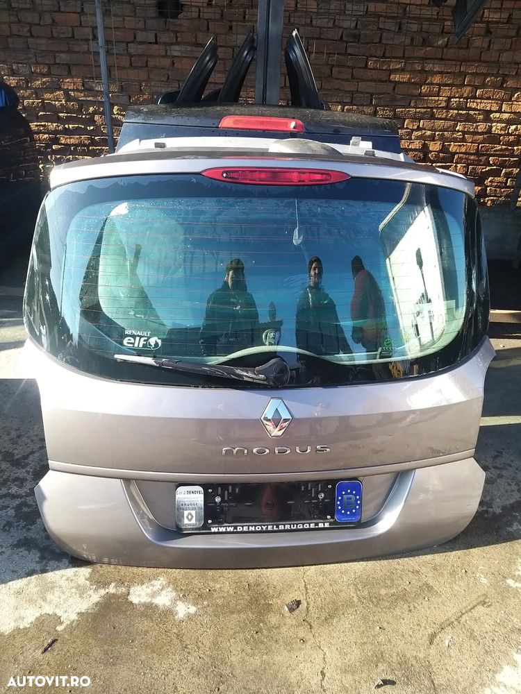 Haion pentru Renault Modus din 2009 - 1